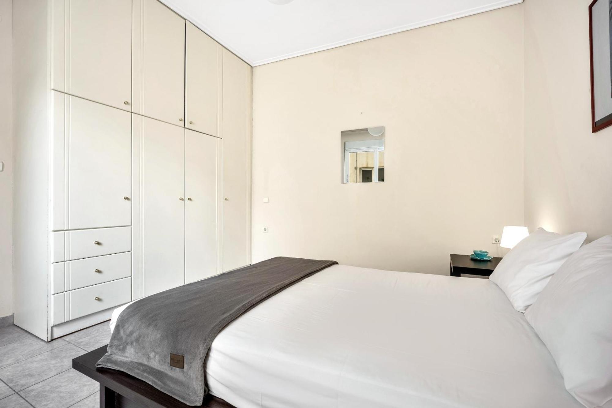 Fabulous Central Apartment Close To The Sea! Chalkís Exterior foto