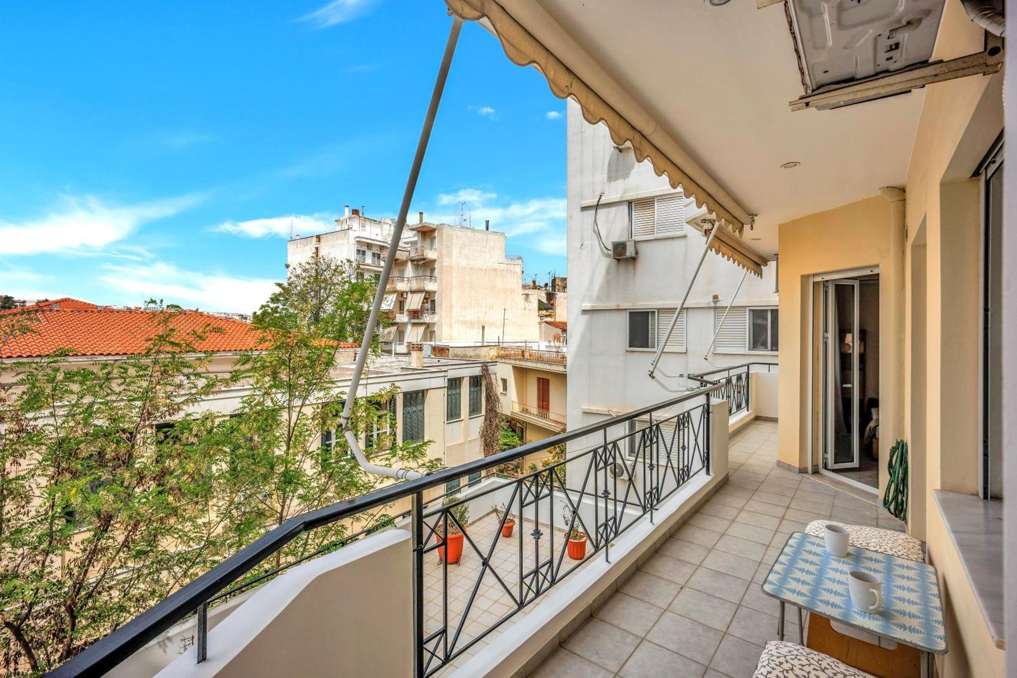 Fabulous Central Apartment Close To The Sea! Chalkís Exterior foto